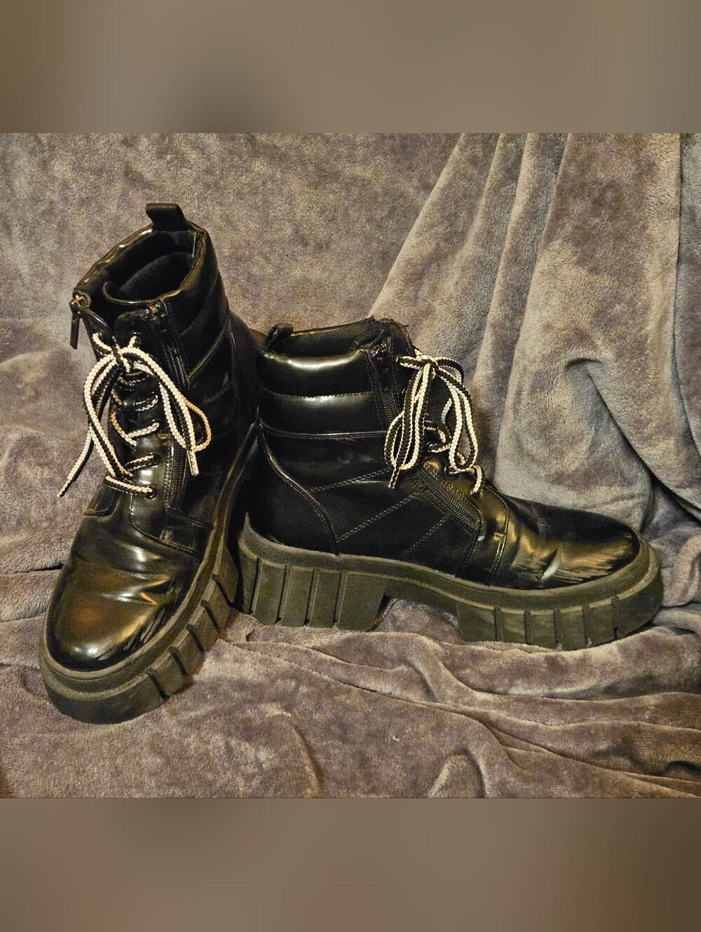 Steve Madden Incredible Black Platform Combat Boots
